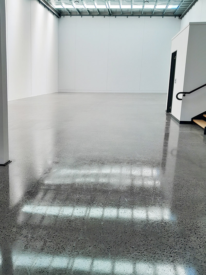 Builder-Cleaning-Warehouse-cleaned-before-settlement Builder Cleaning